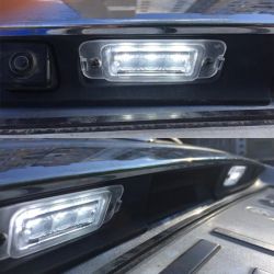 Modules LED 3-LEDs plaque arrière Mercedes ML W164, GL, Classe R W251 Remplace A2518200066