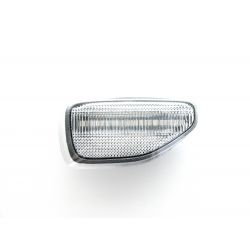 Dacia Duster, Logan, Sandero DYNAMIC SCROLLING LED Clear Repeater Indicators