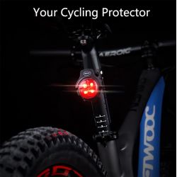 Luz trasera LED para bicicleta, T003, detección automática de frenos, resistente al agua, USB - Montaje en cuadro