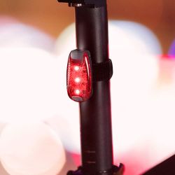 Eclairage Sécurité LED Vélo XenLed RB15, Piles x2 , étanche, 3 modes - Fixation Clips + Strip