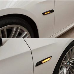 BMW Serie E81 E82 E87 E88 E90 E91 E92 E93 E60 E61 Ripetitori laterali a LED a scorrimento - Finitura in carbonio