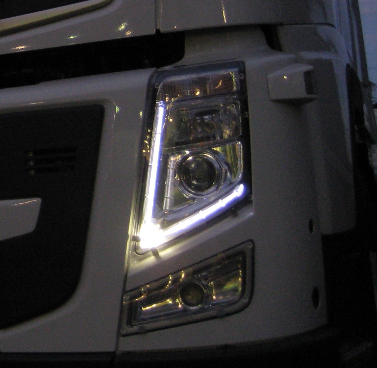LED Voiture Bienvenue Lumière Porte Courtoisie Logo Lumineux Pour Volvo V40 V60 S60 S80 XC60 XC90,Blanc 