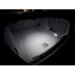 Żarówka bagażnika LED do PEUGEOT 2008